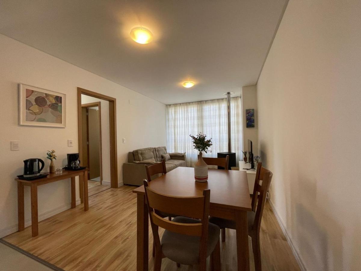 Apartamento com lareira no Centro de Gramado Exterior foto