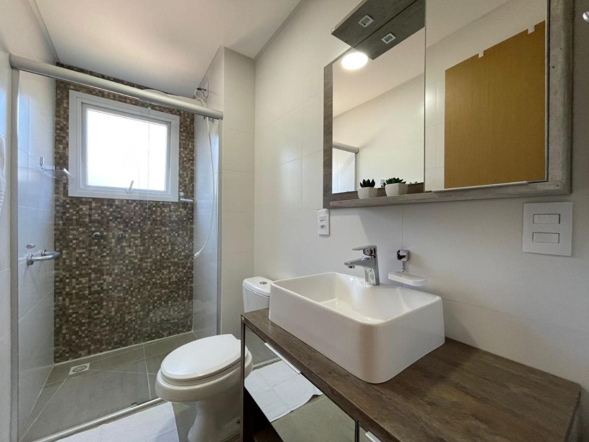 Apartamento com lareira no Centro de Gramado Exterior foto