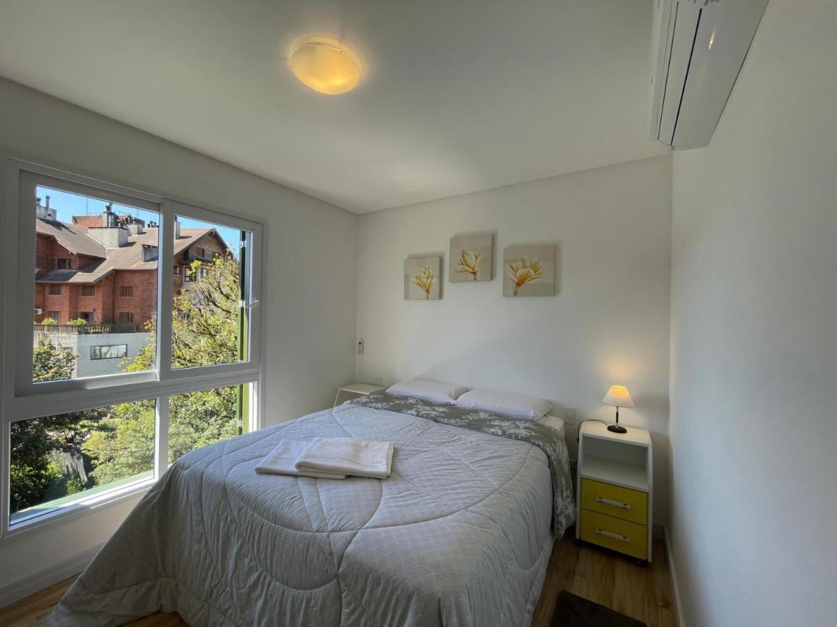Apartamento com lareira no Centro de Gramado Exterior foto